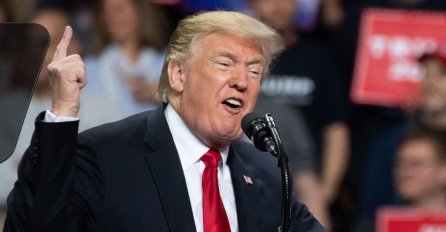 Trump optužio demokrate i neke medije da šire paniku zbog koronavirusa