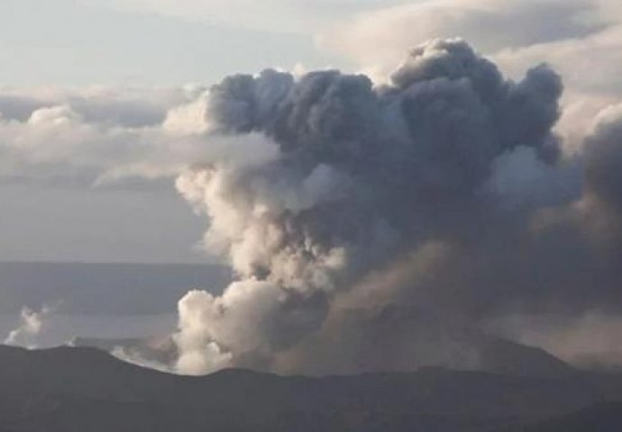 Zbog erupcije vulkana evakuirano preko 162.000 ljudi