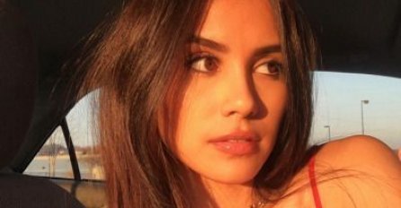 "Najbolja drugarica je spavala sa mojim dugogodišnjim dečkom na neki način vjerenikom nakon čega sam prekinula sa tim momkom."