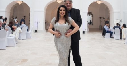 KOŠTALO JE BOGA OCA, EVO ŠTA JE DRAGANI PRIREDIO MUŽ TONI, IZGUBILA JE TLO POD NOGAMA: Mnoge pjevačice sa estrade ŽESTOKO ljubomorne! 