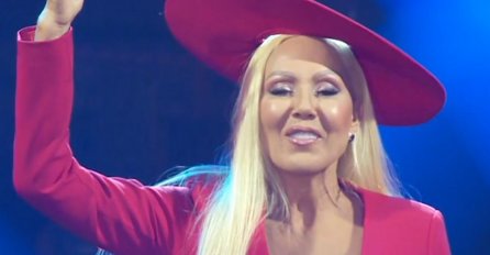 LEPA BRENA U SUZAMA NAPUSTILA SNIMANJE, OČI JOJ POCRVENJELE OD PLAČA: Javnost nije imala pojma ŠTA SE DESILO!