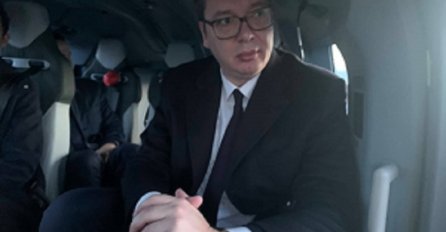 OBJAVILI SU DA JE HELIKOPTER U KOJEM JE VUČIĆ NAGLO PROMIJENIO SMJER, ŠTA SE DEŠAVA?? Objavljeni prizori iz letjelice, ULETJELI U MAGLU