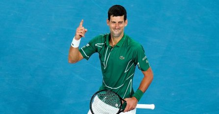 ĐOKOVIĆ PODIGAO PRST DA SE OSVETI JEDNOJ ŽENI, UGLEDALI SU JE NA TRIBINAMA: Evo šta se tačno desilo, mediji BRUJE O OVOM POTEZU!