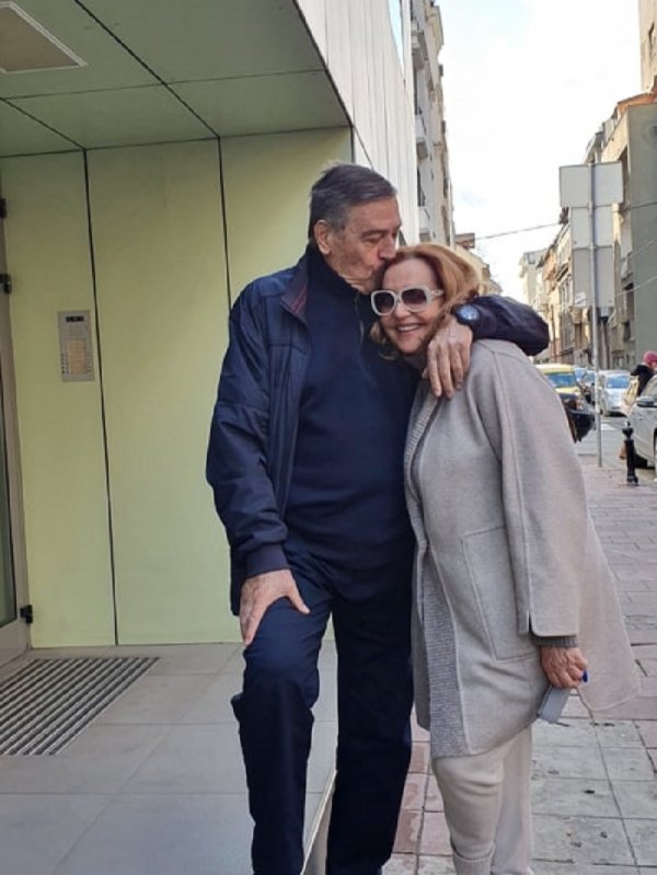 84060990-179793646560765-8068246887607566336-n-1000x0