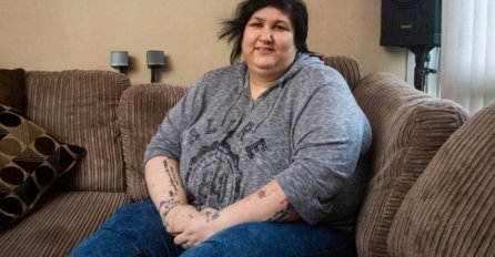 " MUŽ JE UŠAO U WC I VIDIO ME KAKO RADIM OVO, STIDIM SE, ALI SAM BOLESNA": Nakon 15 godina braka uhvatio je da radi OVO, ZGROZIO SE!