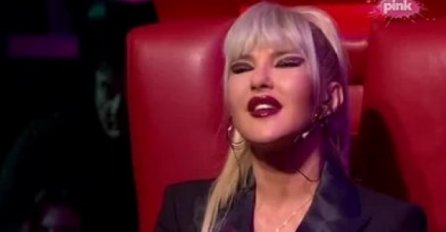 CRNA JAMI ŠTA UČINI OD SEBE, KAO DA SU JE OSICE IZUJEDALE: Pojavila se sinoć u žiriju Zadrugovizije, NIKO NIJE MOGAO DA SKRENE POGLED