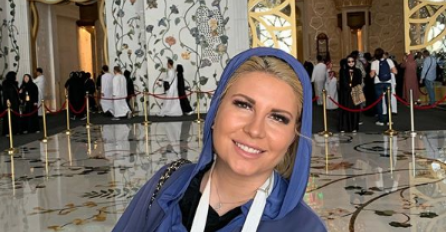 DEA ĐURĐEVIĆ POKAZALA RUKU PONOVO, OTPUTOVALA U ABU DABI I SKINULA SE U KUPAĆI: Pogledajte ožiljke na  nogama, OVO JE STRAŠNO!