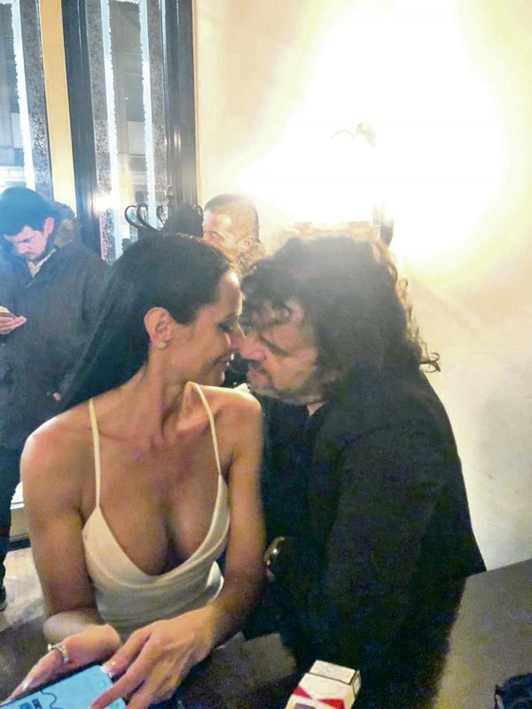 2132677-1613-foto-scandal-ff