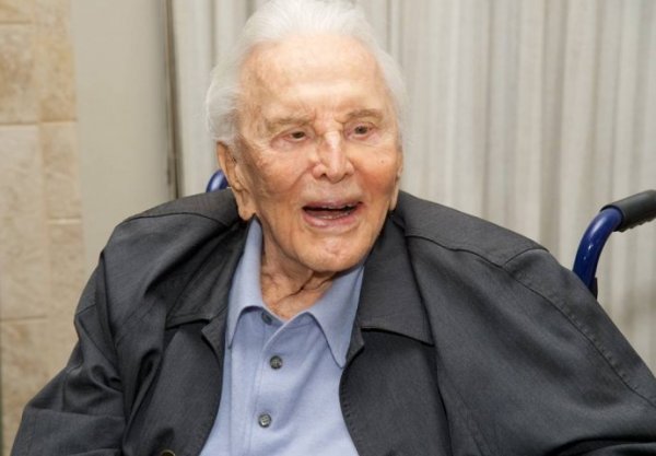 5c0e2d2f-e050-43f1-a384-130c0a0a0a67-rs-1024x759-180829091909-1024-kirk-douglas-jr-082918-690x480