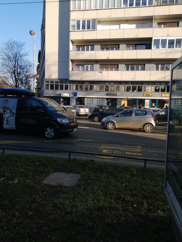 9563ea53e3066bfa1723