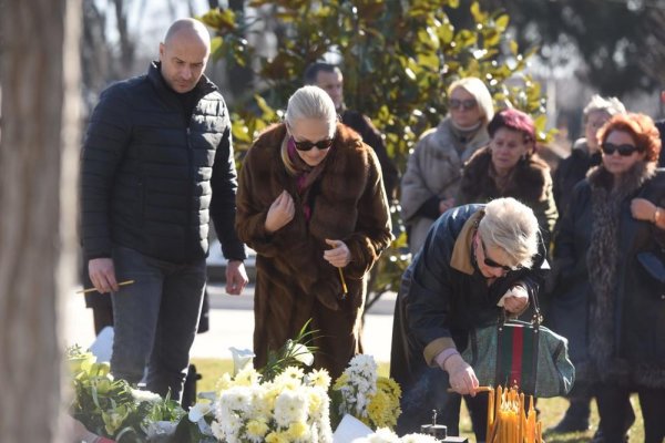 2136389-whatsapp-image-20200208-at-11-06-37-ff