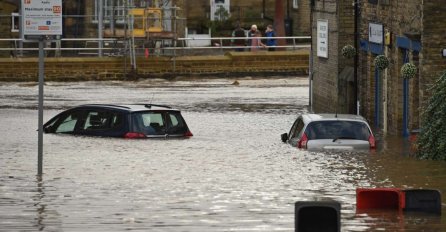 OLUJA HARA EVOPOM, LJUDI BEZ STRUJE, LETOVI OTKAZANI: Evo gdje je najkritičnije