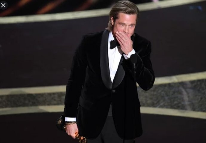 Brad Pitt govor nakon dodjele ISKORISTIO DA KRITIKUJE DONALDA TRUMPA: Amerikanci u šoku nakon ovih riječi!