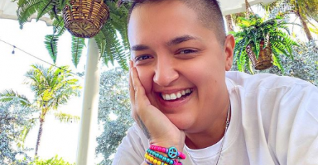 SKANDAL TRESE SRBIJU, MARIJA ŠERIFOVIĆ SNIMLJENA BEZ ODJEĆE S OVIM MUŠKARCEM: Skinula sve sa sebe pa krenulo pipkanje, KAMERE SVE ZABILJEŽILE