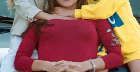 CECA PODIJELILA VELJKOVU SLIKU IZ DJETINJSTVA, ZGROZILA SRBIJU: Sin okružen lavovima, njegova reakcija GOVORI SVE! KAKVA JE ONA MAJKA, UŽASNO!