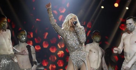 "JA NJU VOLIM..", NATAŠA BEKVALAC SE PONOVO UDAJE? SRPSKI PJEVAČ SVE PRIZNAO: Sinoć poslije koncerta u Areni SVE ISPLIVALO