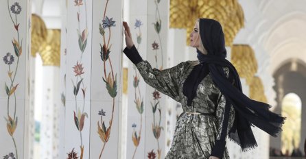 KĆERKA DONALDA TRUMPA U HIDŽABU UŠLA U DŽAMIJU, JEDAN DETALJ MUSLIMANI NE MOGU DA JOJ OPROSTE: Cijeli svijet u šoku, VIDITE LI VI OVO??