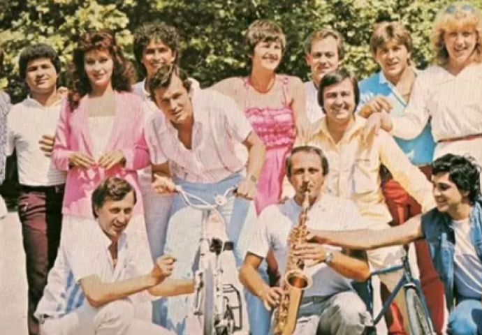 POLA ESTRADE NA JEDNOJ SLICI, KOLIKO PJEVAČA MOŽETE PREPOZNATI: Niko još nije pogodio sve!