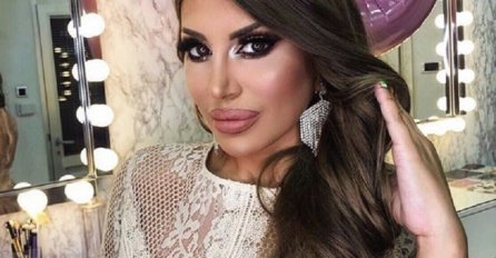 DALILA DRAGOJEVIĆ ODVELA MAMU U FRIZERSKI SALON, KAD SU IZAŠLE SVIMA PALE VILICE: Kad vidite kako njena majka izgleda IZVRNUT ĆETE SE SA STOLICE