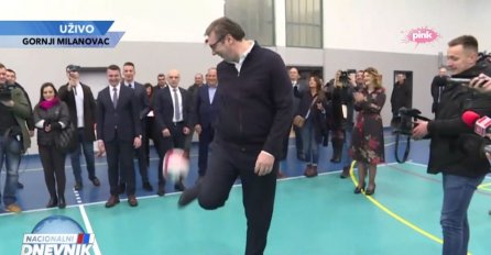 SPAVAŠ LI MIRNO, RONALDINJO? POGLEDAJTE ŠTA VUČIĆ RADI S LOPTOM: Svi popadali kad su ugledali OVE POTEZE