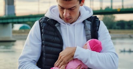 BAKA PRASE PITAO CECINU KĆERKU DA SNIME DUET, A EVO ŠTA MU JE ONA ODGOVORILA: Uslijedilo nešto neočekivano!