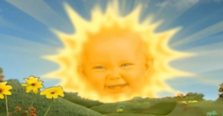 EVO KAKO DANAS IZGLEDA BEBA "SUNCE" IZ TELETABISA: Izrasla u pravu ljepoticu, čekajte samo da vidite sliku (FOTO)