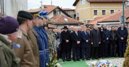 Obilježavanje Dana nezavisnosti počelo odavanjem počasti braniteljima BiH