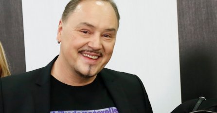 SRBIJA JE OČARANA KNEZOVOM KĆERKOM, A TEK DA VIDITE NJENU MAMU: Pjevač je s njom bio u braku 17 godina (FOTO)