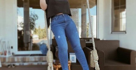 NEDAVNO SE PORODILA, SEKA ALEKSIĆ SE UVUKLA U USKE FAMERKE, A ONDA OKRENULA ZADNJICU: Niko ne može da vjeruje da ovako izgleda, ŽENE JOJ ZAVIDE! (FOTO)