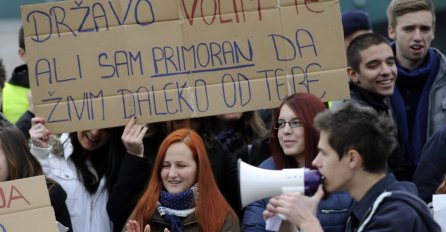 ANKETA: Imaju li mladi budućnost u Bosni i Hercegovini?