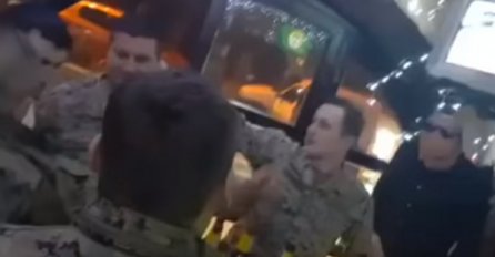 Skandalozan video: Pripadnici OSBiH derneče uz pjesmu “Ne volim te, Alija, zato što si balija”