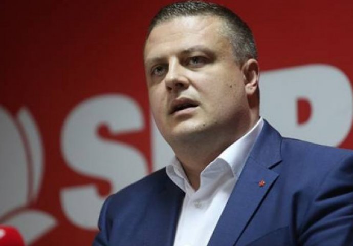 Vojin Mijatović zbog afere "CIK" podnio neopozivu ostavku, ovo je priprema izborne krađe