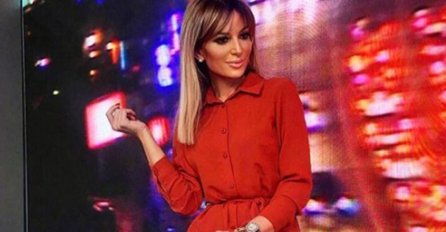 VODITELJICA BEOGRADSKE HRONIKE ŠOKIRALA, ISPOD PREKRATKE HALJINE IZVIRILO OVO: Ljudi ne prestaju gledati OVAJ DETALJ, ZAR JE MOGUĆE??