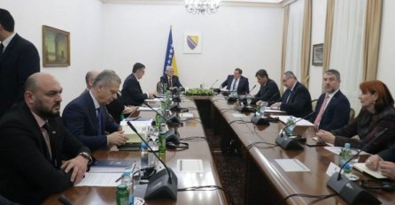 HDZ bojkotirao vanrednu sjednicu Predsjedništva BiH zbog COVID-19