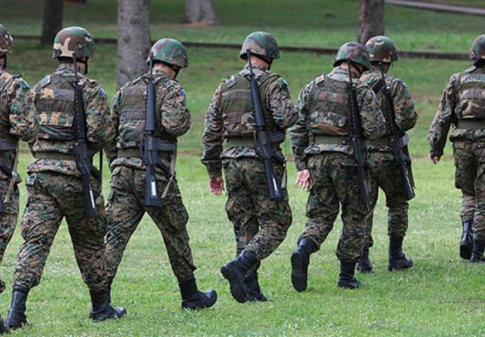 Pripadnici Oružanih snaga BiH se raspoređuju na granične prelaze Gradiška, Brod i Šamac 