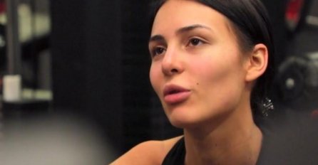 ANASTASIJA U BIJELOJ HALJINI, SVE OČI UPRTE U NJU: Pogledajte kako izgleda, CECA PUCA OD PONOSA