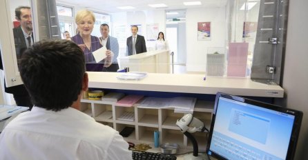 VAŽNO SAOPŠTENJE POŠTE: Od danas je OBUSTAVLJENA ova usluga!