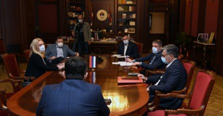 Starijim osobama u RS omogućiti kretanje dva dana u sedmici