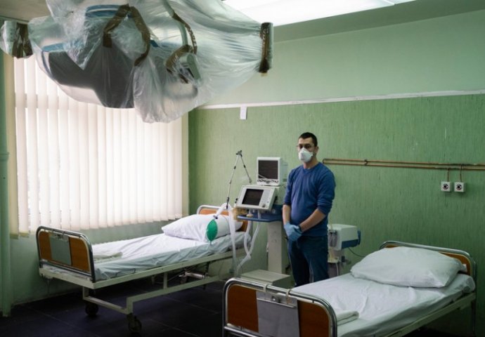 Težak dan za Srbiju: Oboljelo još 160 od virusa korona, umrlo 5 osoba