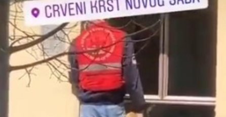 SRBIJA BRUJI O OVOM MOMKU IZ CRVENOG KRSTA, ZBOG ONOG ŠTO DRŽI U RUCI LJUDI SE ZGROZILI: Da li je moguće? 
