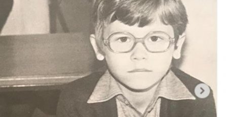 MOŽETE LI GA PREPOZNATI, SRPSKI POLITIČAR JE OVAKO IZGLEDAO U OSNOVNOJ ŠKOLI: Viđate ga svaki dan na TV-u