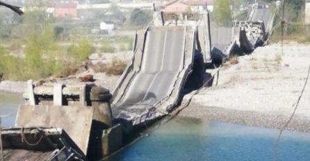 NOVA KATASTROFA U ITALIJI, SRUŠIO SE MOST U TREN OKA: Ima povrijeđenih, OBJAVLJEN SNIMAK