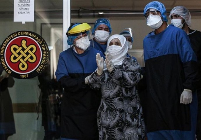 U Turskoj od koronavirusa izliječena 93-godišnja pacijentica