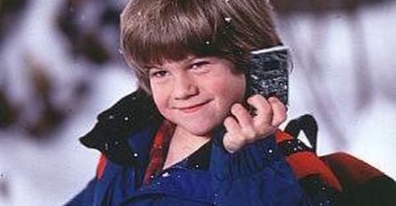 SJEĆATE LI SE MALENOG DJEČAKA IZ FILMA “SAM U KUĆI”: Zapustio se i ne liči na sebe, LJUDI NE MOGU DA VJERUJU NA ŠTA LIČI!