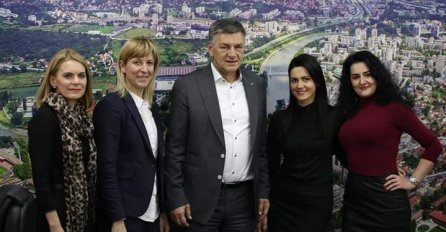 Fuad Kasumović za Novi.ba: Krizni štab FBiH je povukao dosta loših poteza, građani Zenice svaku noć zvižde i prozivaju Novalića za neurađeno