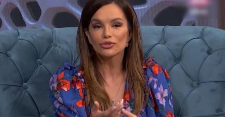 SEVERINA STAVILA ŠAL, PA OTIŠLA U DŽAMIJU: Slika zapalila internet, LAJKOVI PLJUŠTE, EVO ŠTA JE PORUČILA 