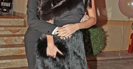 BOGATA TRPEZA U DOMU RAŽNATOVIĆA, JEDAN DETALJ SVE ODUŠEVIO Ceca i njena kćerka podijelile snimak o kome BRUJI SRBIJA!