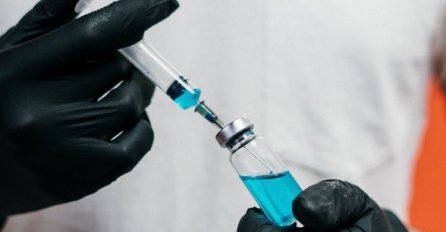 Velika Britanija počinje testiranje vakcine na ljudima