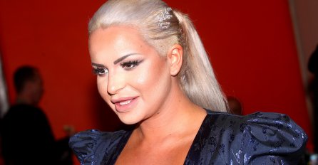 KĆERKA BOSANCA NEPREPOZNATLJIVA, ODSJEKLA KOSU, SKRATILA ŠIŠKE: Sad je potpuno druga žena, 1 detalj PARA OČI