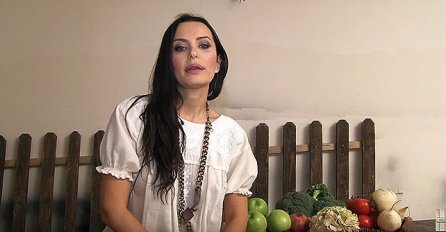 MAJKA JOJ JE VERICA RAKOČEVIĆ, A EVO KO JE OTAC ELENE KARIĆ: Rijetko se pojavljuje u medijiima, ovako izgleda